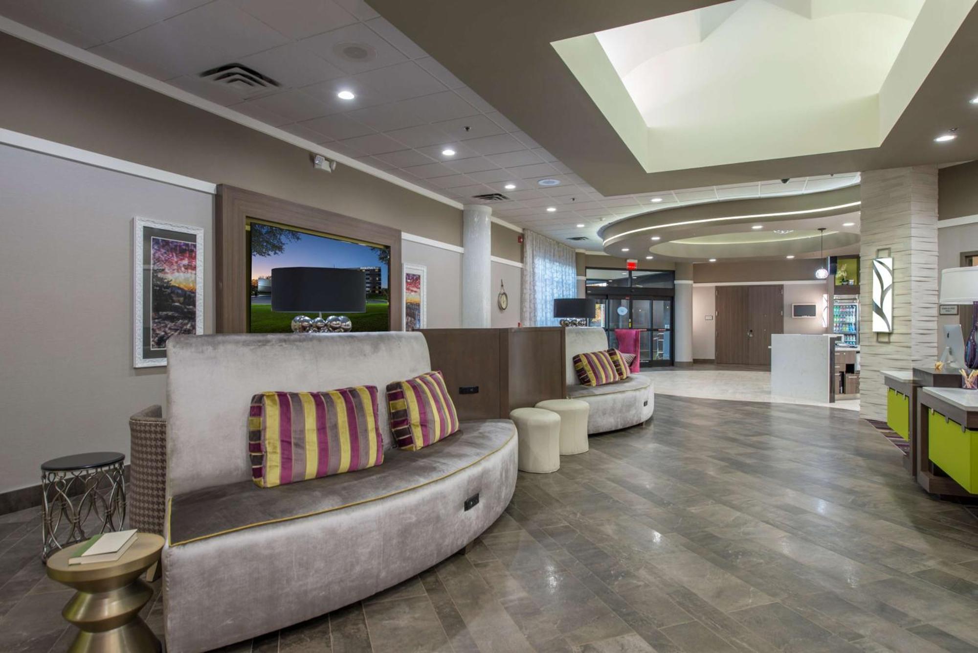 Doubletree By Hilton Winston Salem - University, Nc Kültér fotó